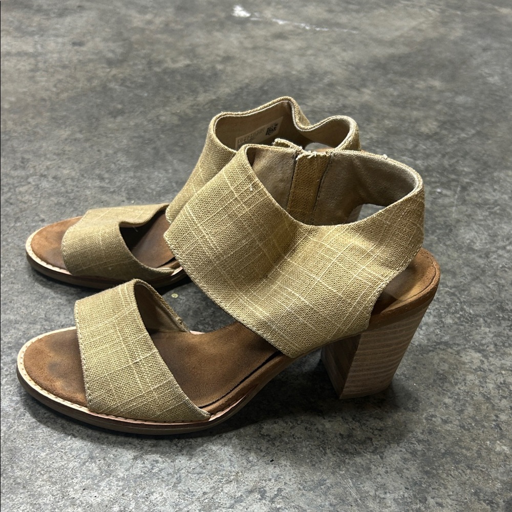 Toms Tan Women's Heeled Sandals
